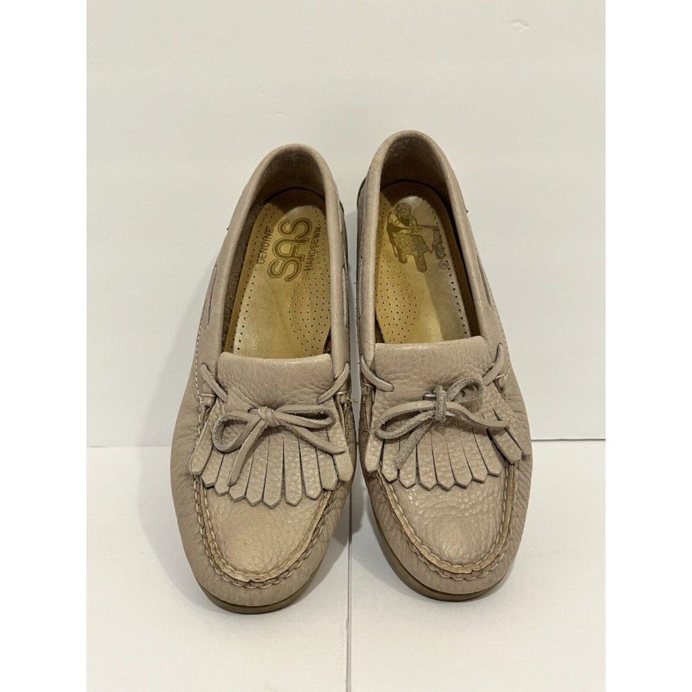 SAS Slip On Loafer Kiltie Tassel Women’s Size 8.5 N Beige Leather